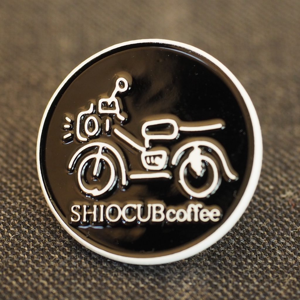 同じデザイン　配色変更　複数パターン　メンバー章　バイクデザインバッジ　